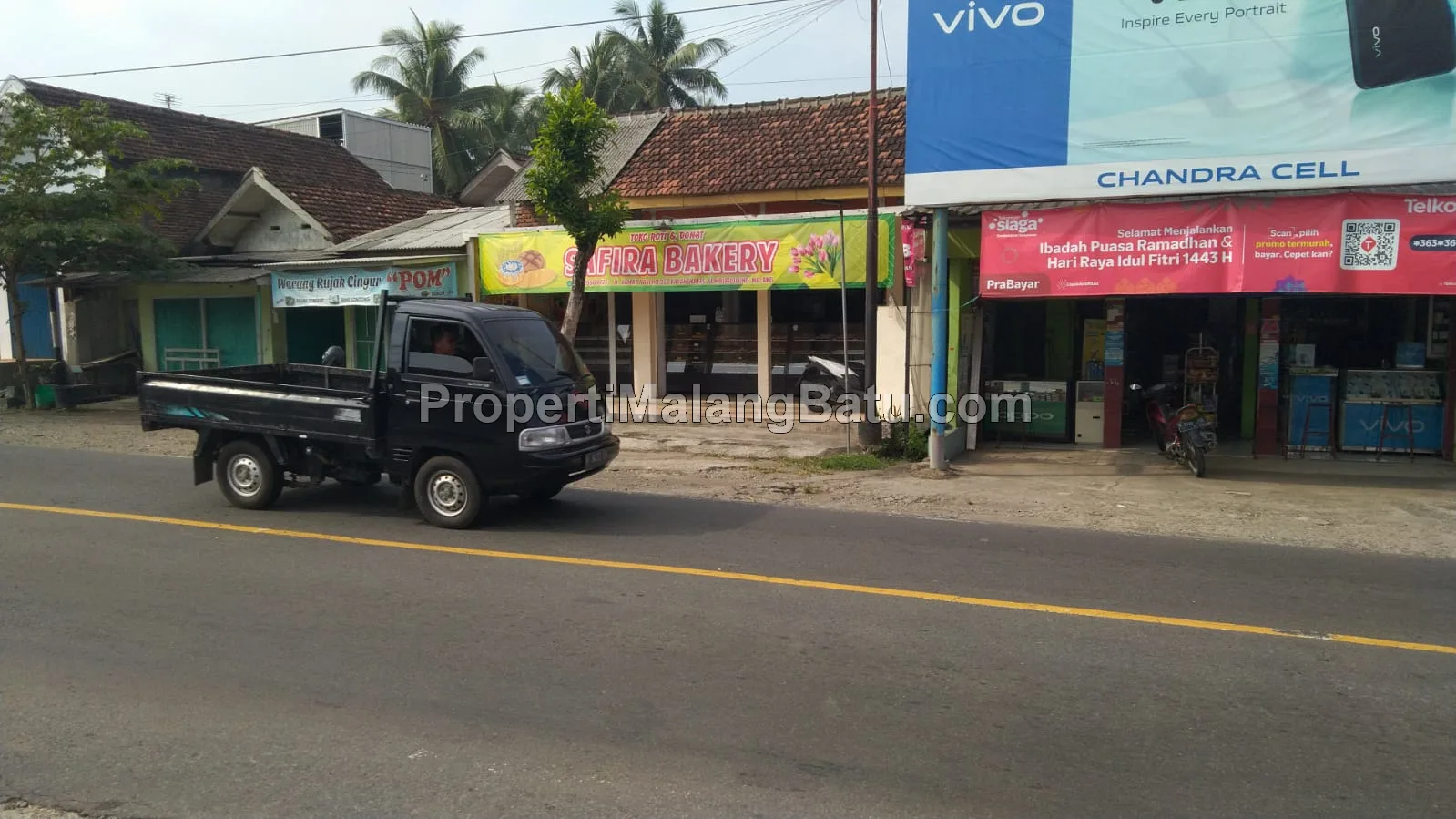 Rumah Pinggir Jalan Cocok untuk Tempat Usaha (Depan SPBU Karangkates)